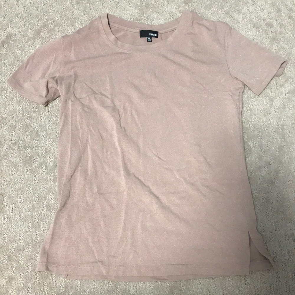 Aritzia blush tee